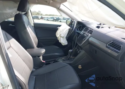 2018 Volkswagen Tiguan 2.0T Se/2.0T Sel from USA, damaged, VIN 3VV3B7AX5JM134787